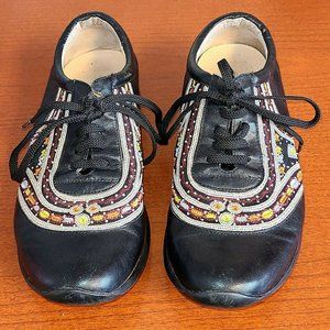 EGLE Women’s Genuine Leather Black Flats Moccasin Shoes Embroidered Sz 6